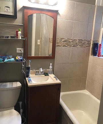 4th image of 5949 N Winthrop Ave #1A
