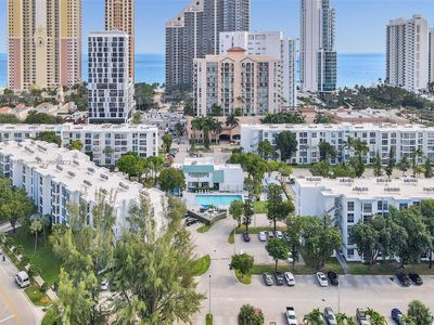 17570 Atlantic Blvd APT 303, Sunny Isles Beach, FL, 33160
