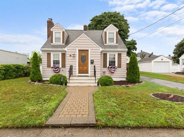 165 2nd St, Pawtucket, RI 02861