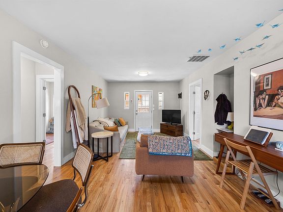 5th image of 2514 & 2516 W Jefferson St #2