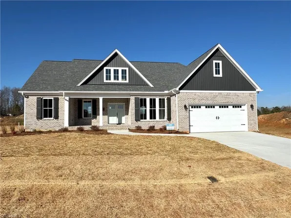 333 Wynnfall Dr, Lexington, NC 27295