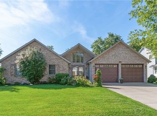 222 Deer Park Ct, Seymour, IN 47274