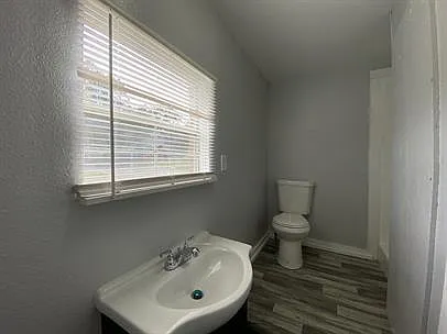 800 W Washington St #4 — Photo 23