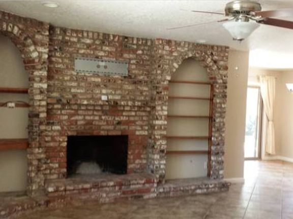 3rd image of 3440 W Pryor Ave