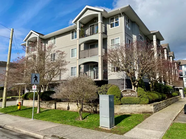 Logan Place, 9245 Edward St, Chilliwack, BC V2P 4C5