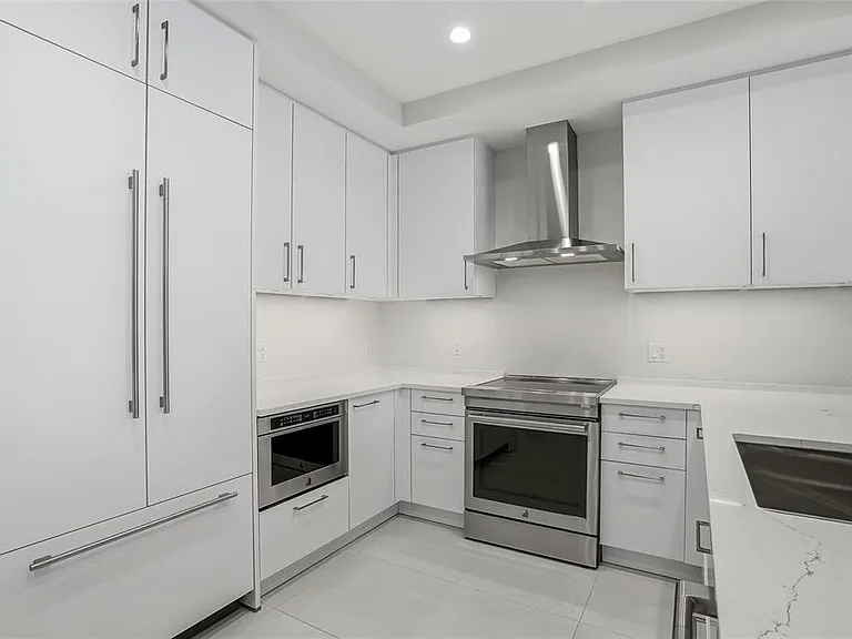 275 1st Ave S #1104 — Photo 6
