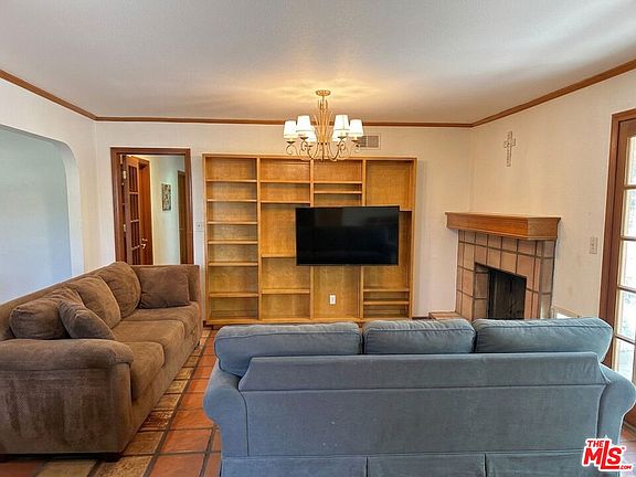 3rd image of 13626 Shablow Ave