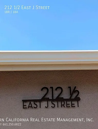 212 1/2 E J St Photo 1