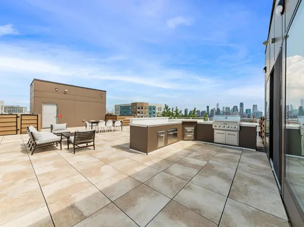 28 Vroom Street image 1 of 45