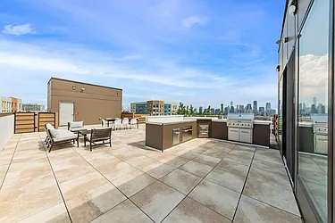 28 Vroom Street, #505