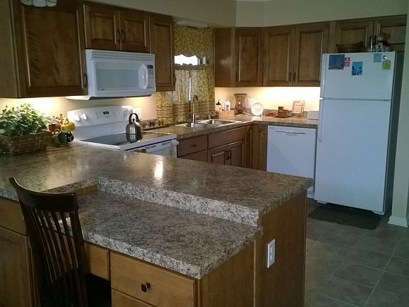 2nd image of 9525 Golf Port Dr