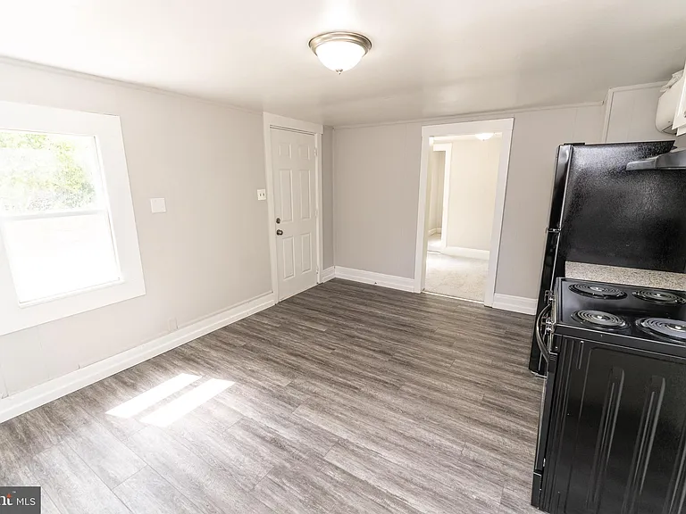 117 Davis Ln — Photo 11