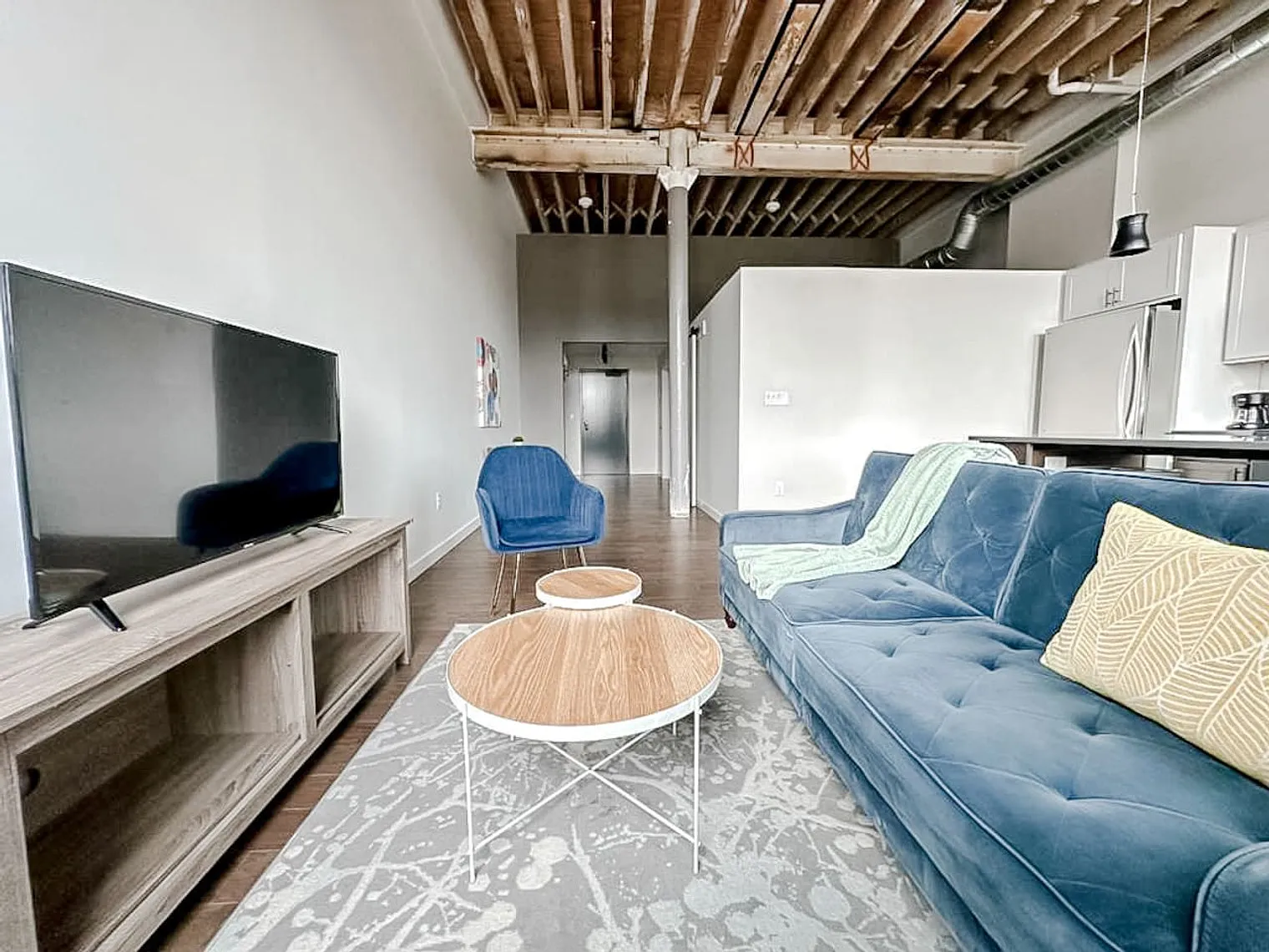 1 bed, 1.0 bath, $1,720 — Photo 3