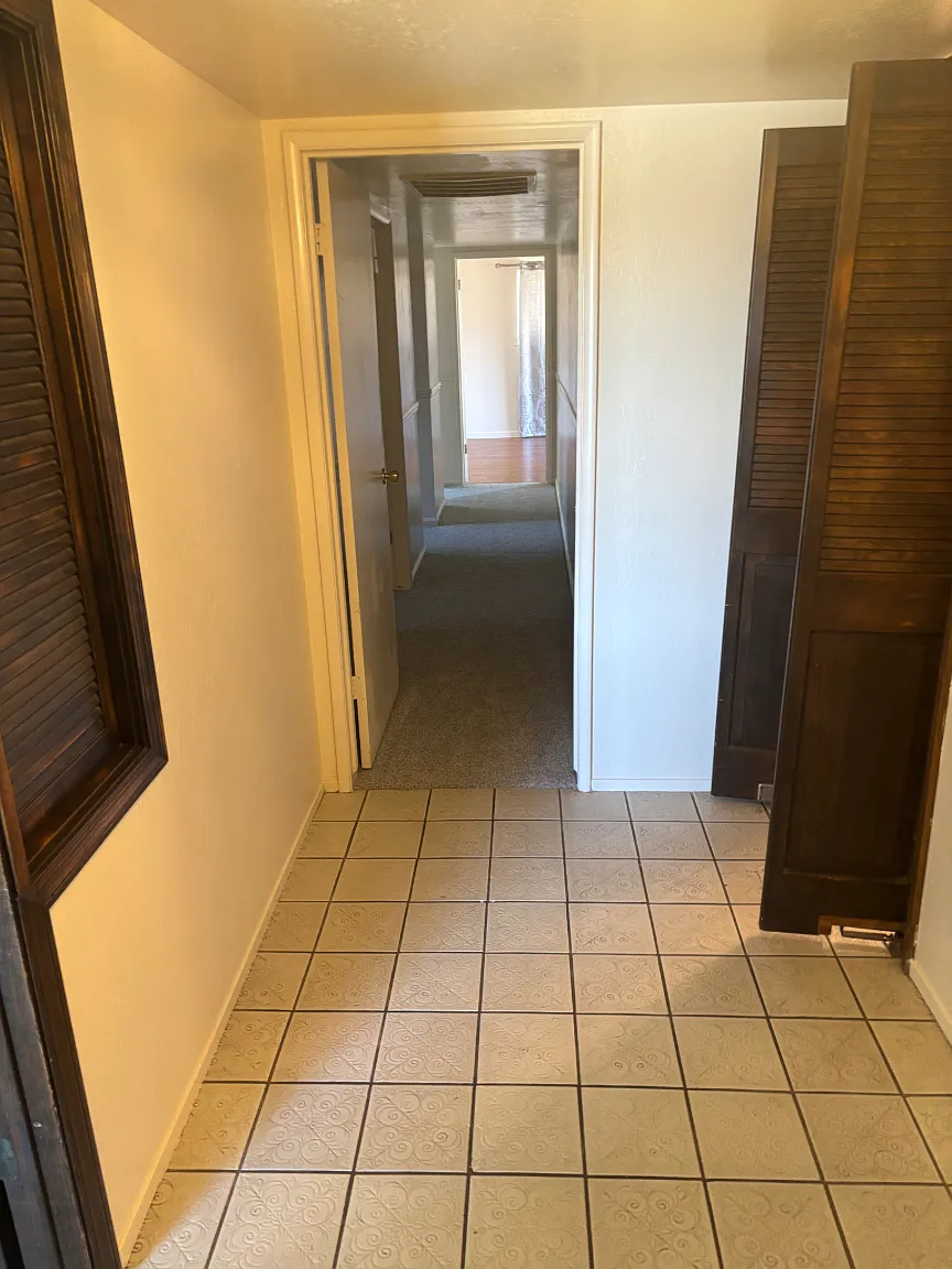 3 bed, 1600 sqft, $2,200 — Photo 4