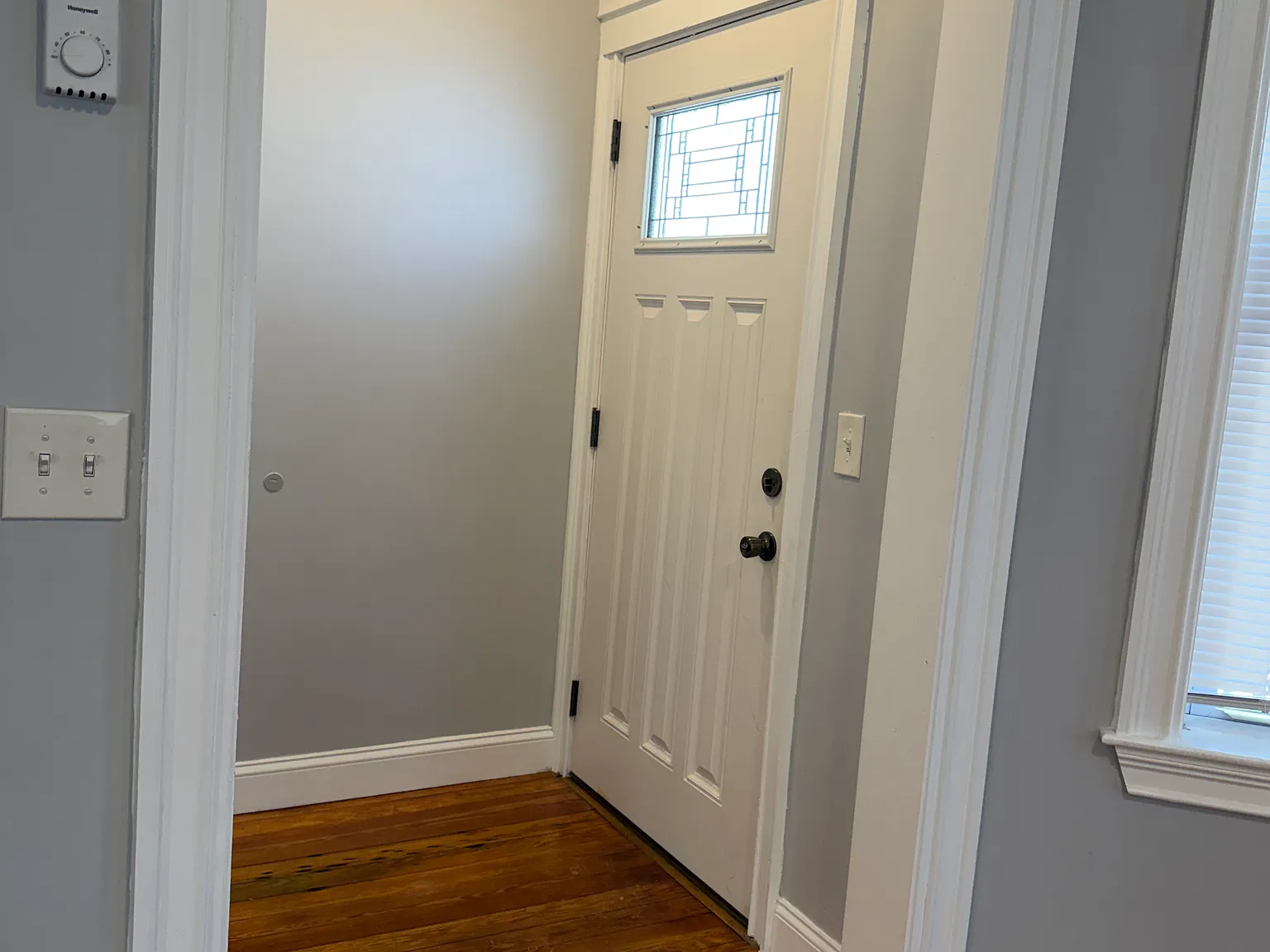 3 bed, 1152 sqft, $2,200 — Photo 3