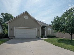 2106 NE Merchison Ct, Blue Springs, MO 64014