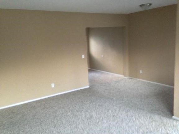 2nd image of 1268 N Pico Ave
