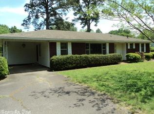514 N Holly St, Beebe, AR 72012