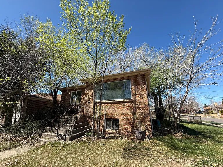 2991 Dexter St — Photo 3