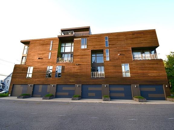 4th image of 56 Penn St Unit 2