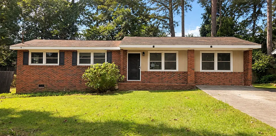 102 Belmont Dr
