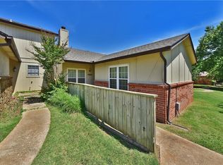 13820 Crossing Way E, Edmond, OK 73013
