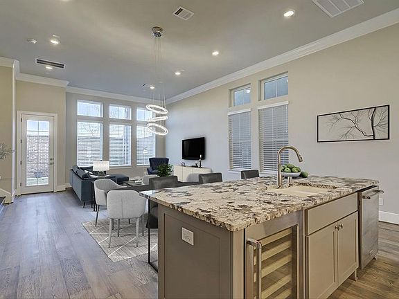 5th image of 3716 Somerset York Ln