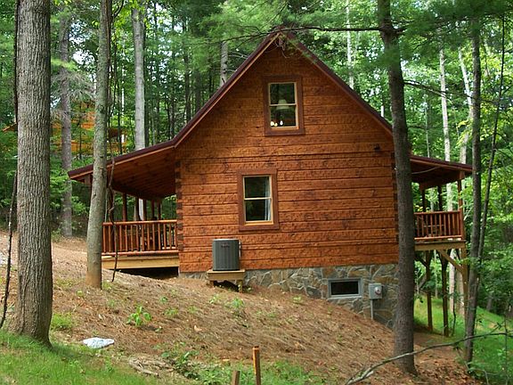 3rd image of 231 Woods Haven Ln