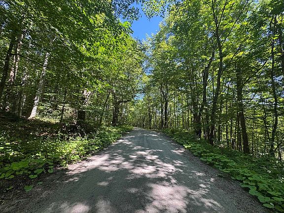 4th image of 316 Last Road