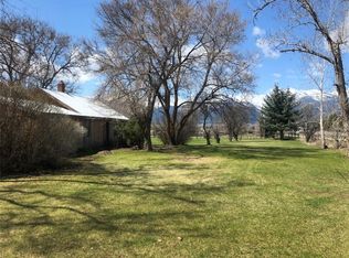 569 Three Mile Creek Rd, Stevensville, MT 59870