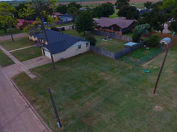5th image of 671 S 10th Ave