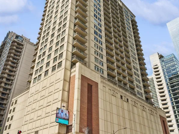 630 N State St APT 2301, Chicago, IL 60654