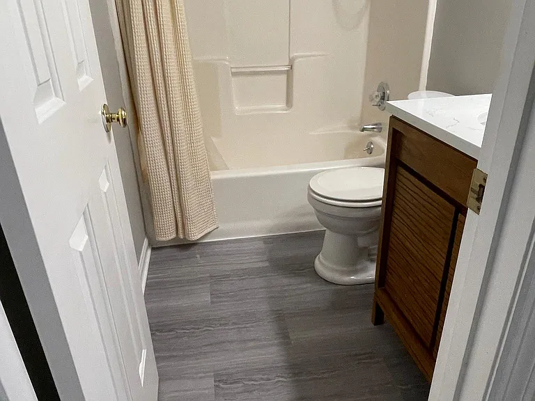 1657 Lauda Dr — Photo 18