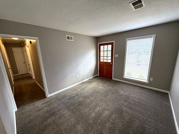 3rd image of 1904 Alta Vista Ave