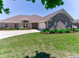 123 Laurel Bend Dr, Meridianville, AL 35759