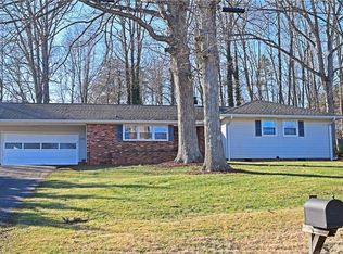 110 Forrest Glenn Ct, King, NC 27021