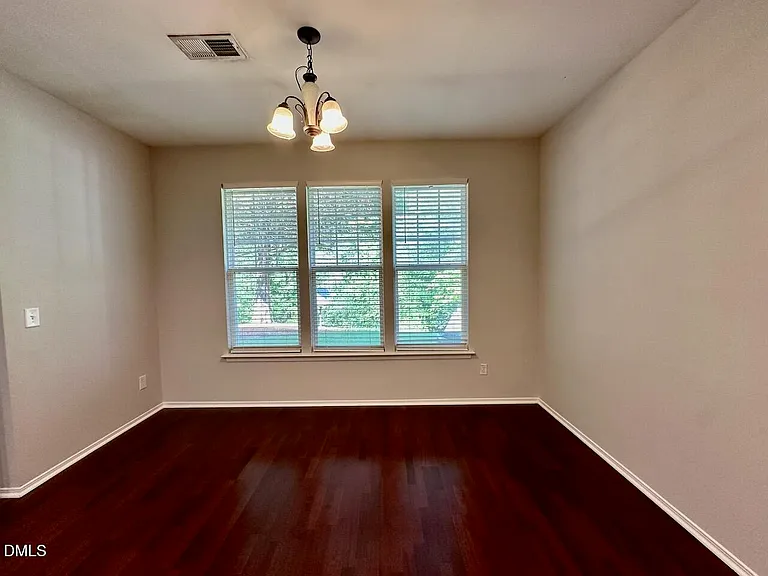 8208 Stone Cellar Dr — Photo 16