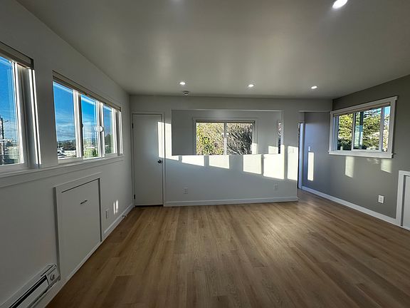 4th image of 4106 Terrace St APT 5