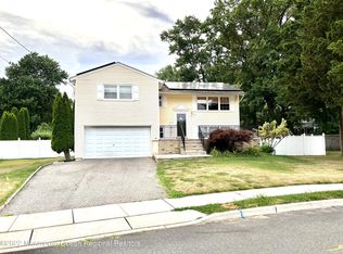 25 Eisele Ave, Ocean, NJ