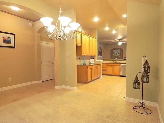 4th image of 3917 Pitchstone Dr