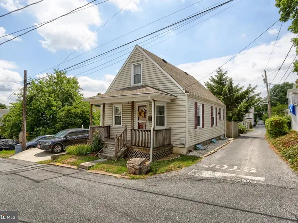 221 S 30th St, Harrisburg, PA 17103