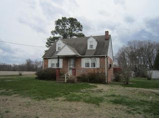 704 Finchs Hill Rd, Warsaw, VA 22572