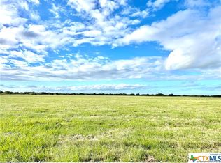 5 Mack Hale Rd, Seadrift, TX 77983