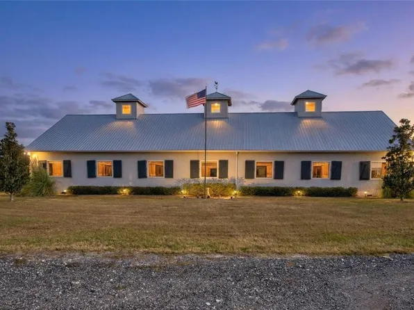 4991 SE 212th Ct, Morriston, FL 32668