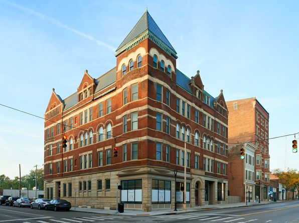 961-975 E McMillan St #975-403