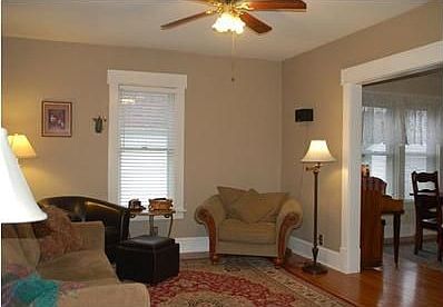 3rd image of 86 Logan Ave