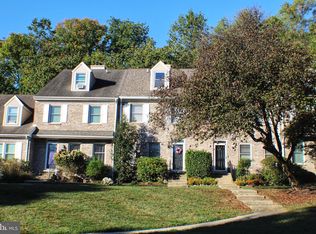 1244 Country Club Dr, Springfield, PA 19064