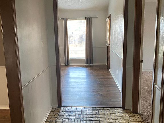 2nd image of 1710 Cliffside Dr