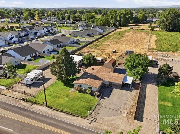 2717 E Victory Rd, Nampa, ID 83687