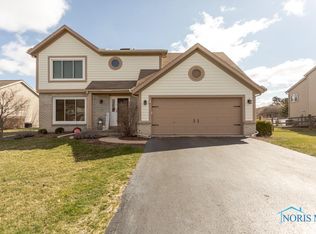 26454 Oak Meadow Dr W, Perrysburg, OH 43551